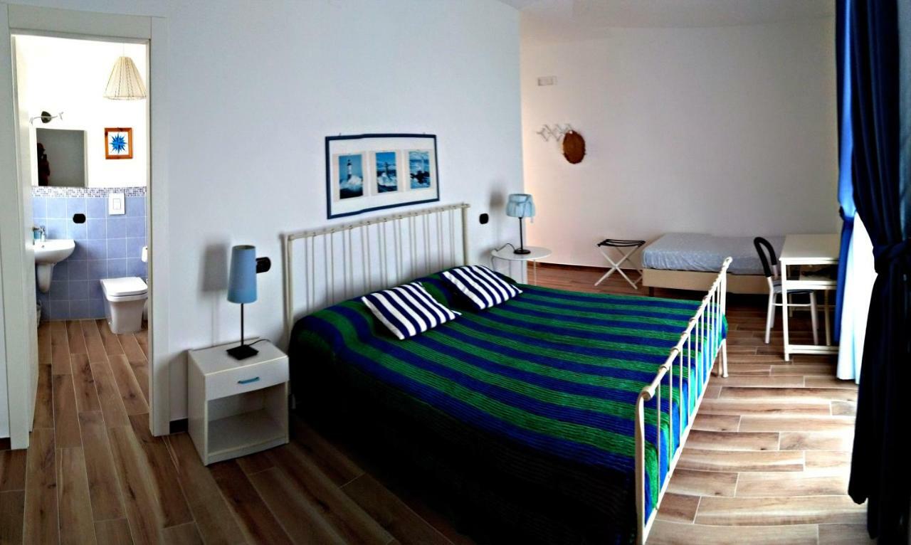 Globetrotter Bed & Breakfast Formia Exterior photo